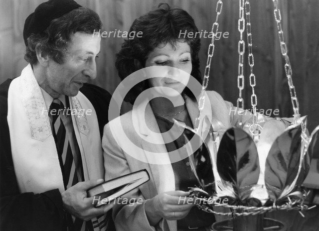 Consecration of a new Ner Tamid at Kingston Liberal Synagogue, 1985. Artist: Unknown