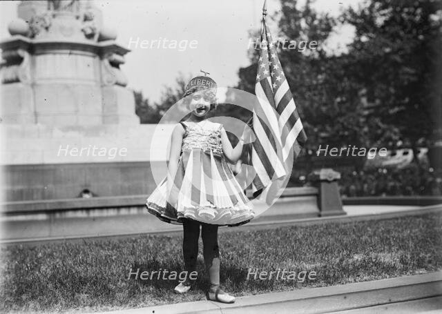 Fourth of July - Child As 'Liberty', 1916. Creator: Harris & Ewing.