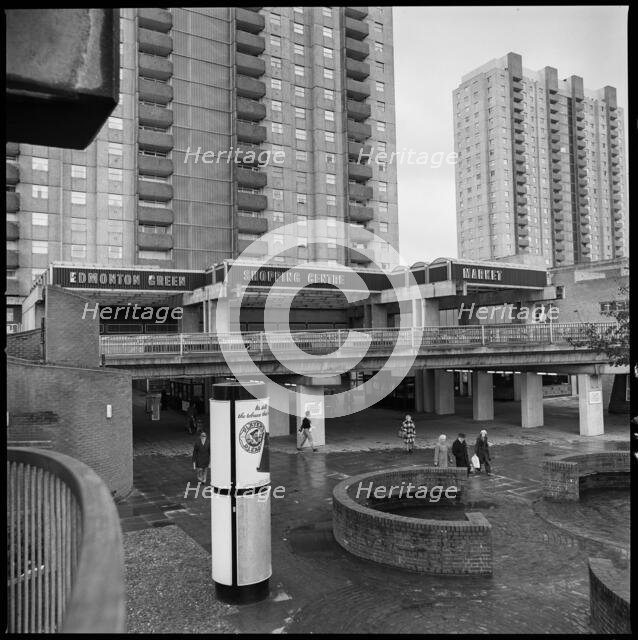 Edmonton Green Shopping Centre, New Road, Edmonton Green, Enfield, London, 1980. Creator: Department of the Environment.