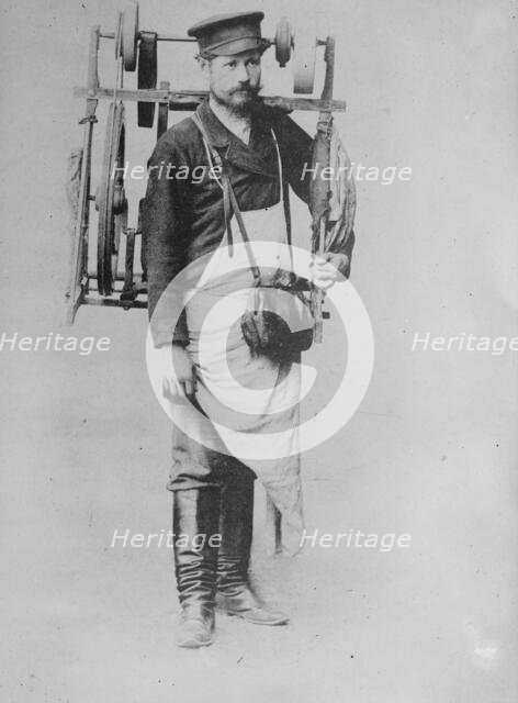 Russian Peddler, between c1915 and c1920. Creator: Bain News Service.