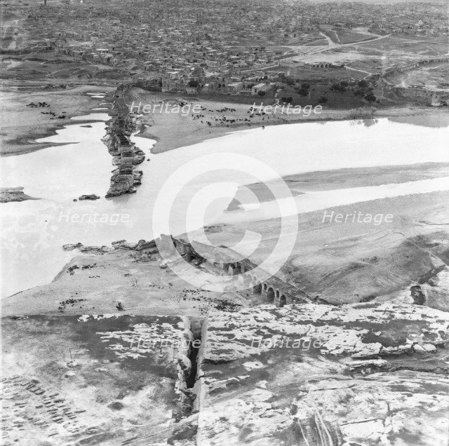 Band-e Kaisar, Shushtar, Iran. Artist: Aerofilms.