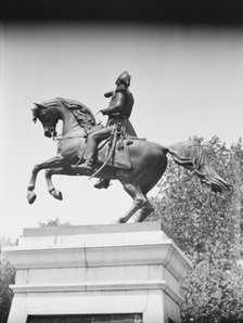 Equestrian statues in Washington, D.C., between 1911 and 1942. Creator: Arnold Genthe.