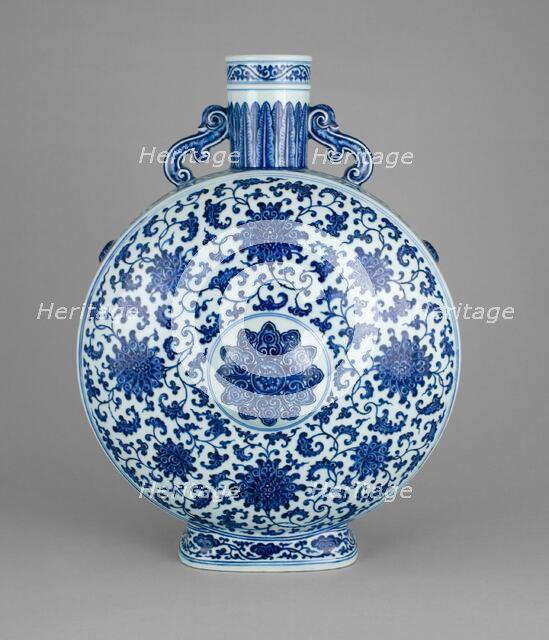 Moon Flask (Bianhu) with Lotus Scroll and Central Floret..., Qing dynasty, Qianlong reign (1736-1795 Creator: Unknown.