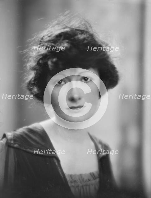 Miss Chapin, portrait photograph, 1918 Feb. 20. Creator: Arnold Genthe.