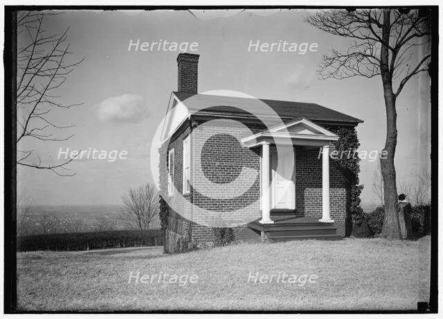 Monticello - outbuilding, between 1914 and 1918. Creator: Harris & Ewing.