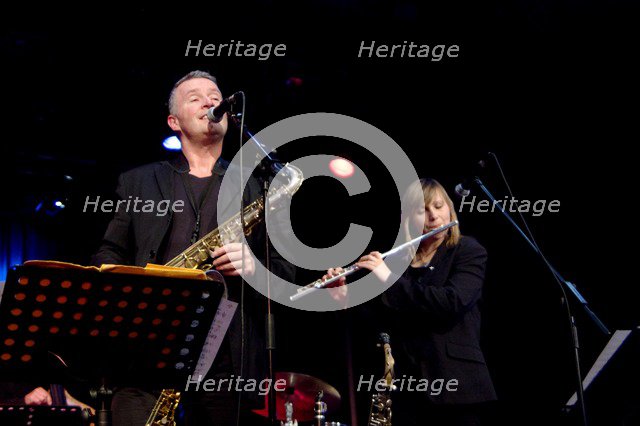 Richard Exall with Amy Roberts, The Under Ground, Eastbourne, East Sussex, Dec 2015. Artist: Brian O'Connor.