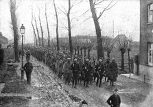 'L'offensive ennemie dans les Flandres; Les 780 prisonniers faits par les Belges entre Bixschoote... Creator: Unknown.