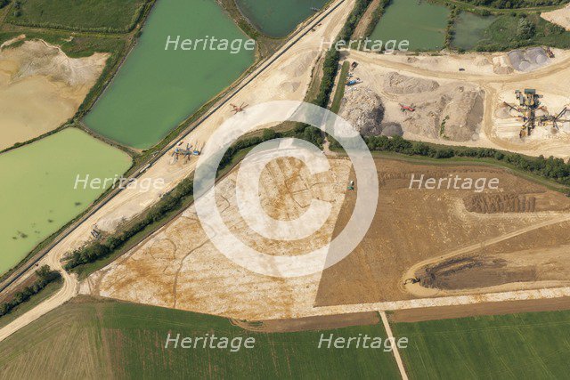 Soilmarks of a possible Prehistoric or Roman farmstead, near Witney, Oxfordshire, 2015  Creator: Historic England Staff Photographer.