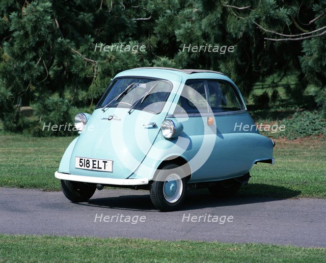 1962 BMW Isetta 300 Super Plus car. Artist: Unknown