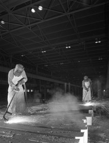 Steelworkers at Park Gate Iron and Steel Co, Rotherham, South Yorkshire, April 1964.  Artist: Michael Walters