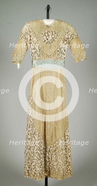Dinner dress, American, 1908-10. Creator: Herbert Luey.