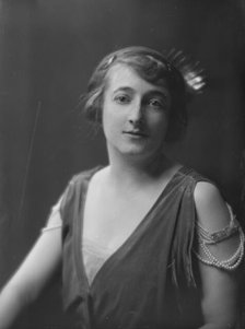 Mrs. Grandin, portrait photograph, 1918 Mar. 6. Creator: Arnold Genthe.