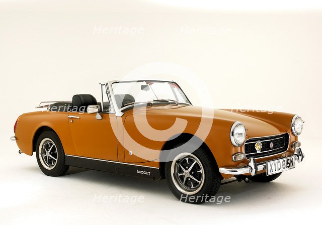 1975 MG Midget Artist: Unknown.