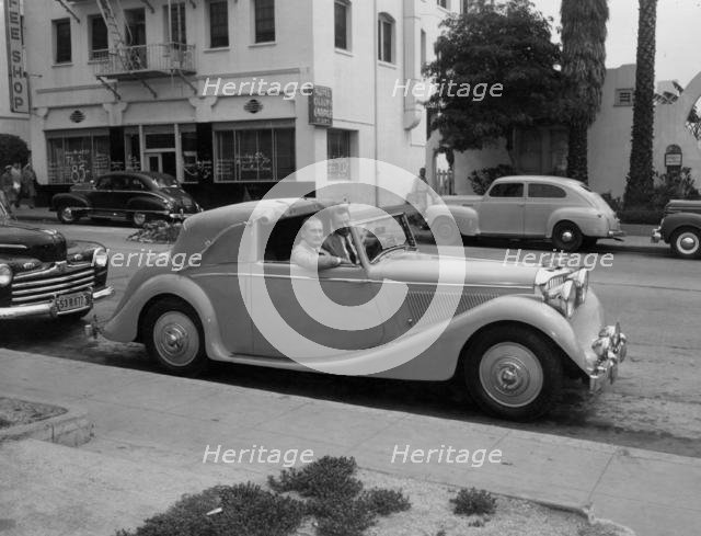 1947 Jaguar MKIV 3.5 litre drophead coupe in America . Creator: Unknown.