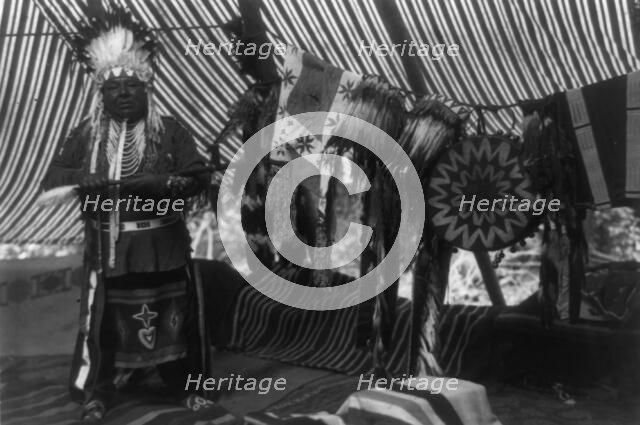 Mnainak, a Yakima chief, 1910, c1910. Creator: Edward Sheriff Curtis.