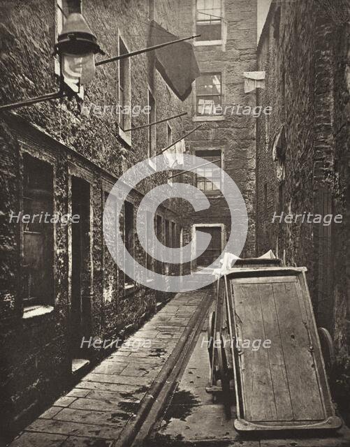 Close No. 128 Saltmarket (#30), Printed 1900. Creator: Thomas Annan.