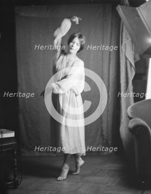DeCotelet, Francesca, Miss, 1929 Mar. 5. Creator: Arnold Genthe.