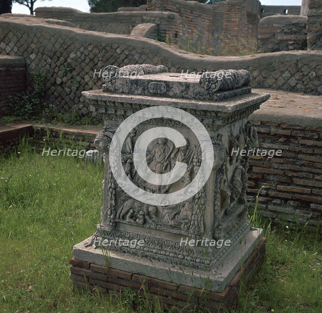 Roman altar showing Romulus and Remus, 3rd century. Artist: Unknown