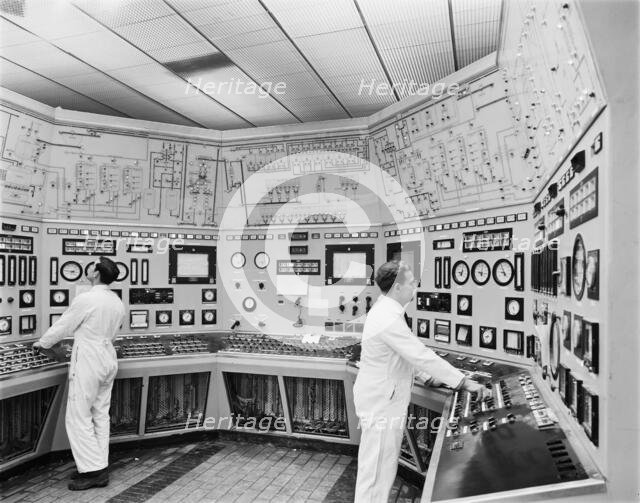 Whitbread and Company Limited, Oakley Road, Luton, Luton, Luton, 31/12/1968. Creator: John Laing plc.