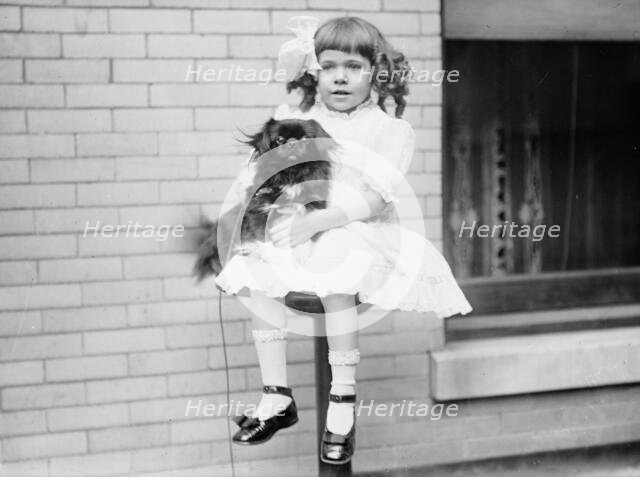 Dorothy Lulow & "Sing Bell", between c1910 and c1915. Creator: Bain News Service.