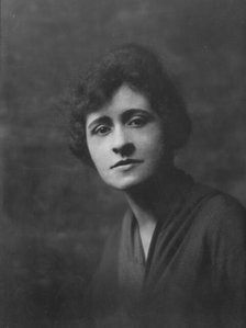 Rosenstein, Miss, portrait photograph, 1916. Creator: Arnold Genthe.