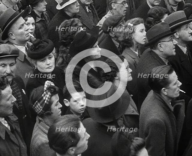 Crowds Listening to Speeches in Trafalgar Square, 1942. Creator: British Pathe Ltd.