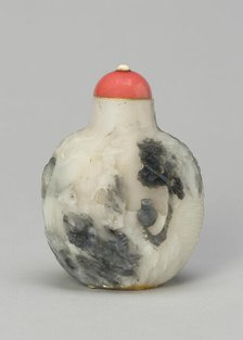 Snuff Bottle with Fishermen, Qing dynasty (1644-1911), 1740-1800. Creator: Unknown.