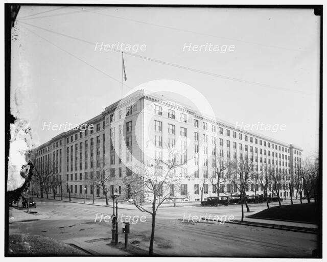 New Interior Dept, between 1910 and 1920. Creator: Harris & Ewing.