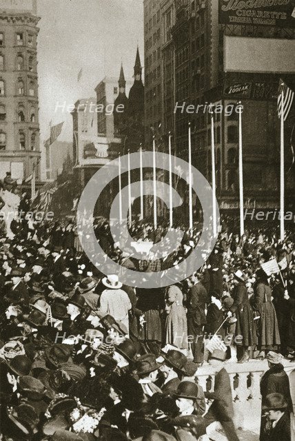 'When peace came', New York City, USA, 1918. Artist: Unknown