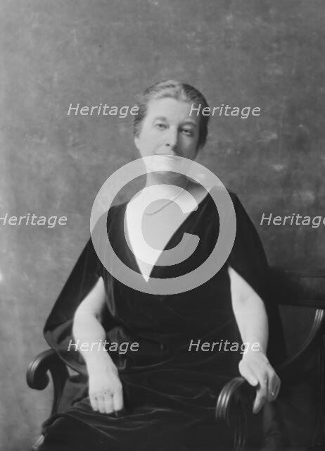 Mrs. Howard O. Sturges, portrait photograph, 1918 Mar. or Apr. Creator: Arnold Genthe.