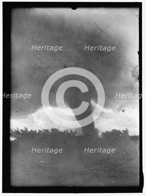 Tornado, between 1913 and 1917. Creator: Harris & Ewing.