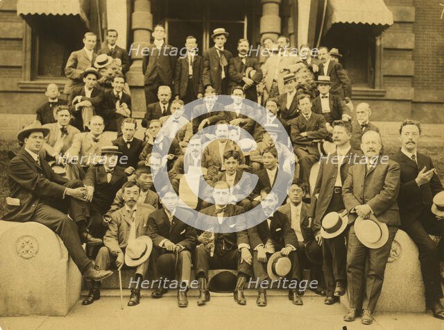 Newspaper correspondents and artists at Portsmouth, 1905. Creator: Unknown.