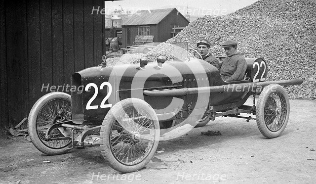 J Higginson's 3308 cc Vauxhall at the RAC Isle of Man TT race, 10 June 1914. Artist: Bill Brunell.