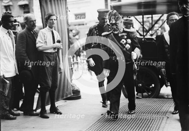 Togo At U.S. Naval Academy, [Annapolis, Maryland], 1911.  Creator: Harris & Ewing.