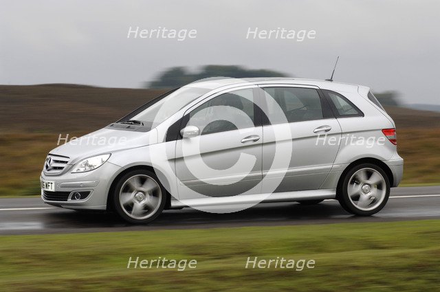 2006 Mercedes Benz B200 Turbo Artist: Unknown.