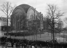 Reid Funeral, 1913. Creator: Bain News Service.