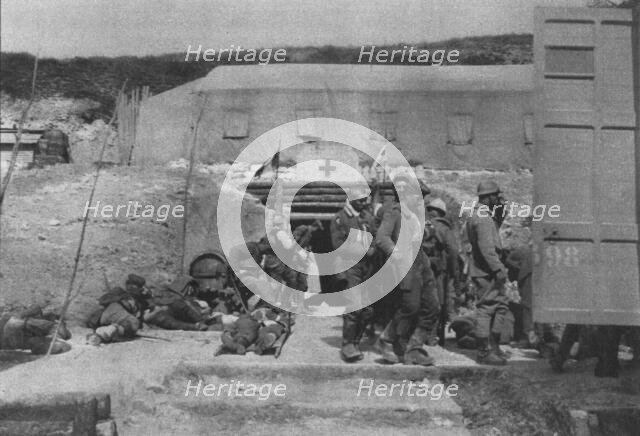 ''La Bataille de la Somme; Blesses allemands au poste d'evacuation', 1916. Creator: Unknown.