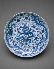 Dish with Dragons Writhing amid Floral Scrolls, Ming dynasty (1368-1644), Zhengde reign (1506-1521). Creator: Unknown.