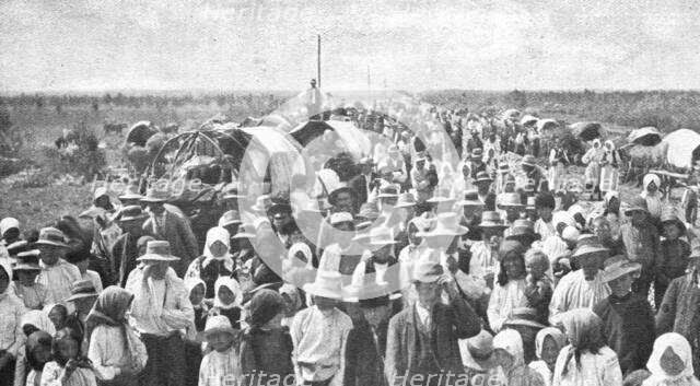 ''Les Revers Russes; paysans polonais fuyant devant l'invasion allemande', 1915. Creator: Unknown.
