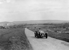Bentley of Captain CHD Berthon competing at the Lewes Speed Trials, Sussex, 1938. Artist: Bill Brunell.