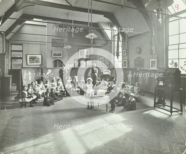 Recitation of The Sick Dolly, Flint Street School, Southwark, London, 1908. Artist: Unknown.