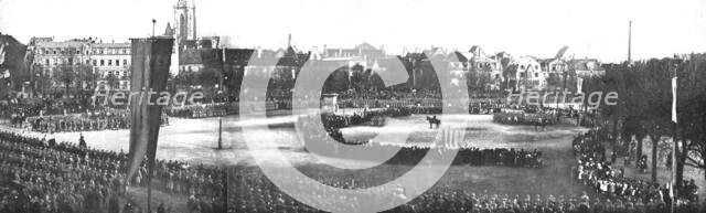 'Notre entrée a Colmar; trois photographies format panorama de la reception du general..., 1918. Creator: Unknown.