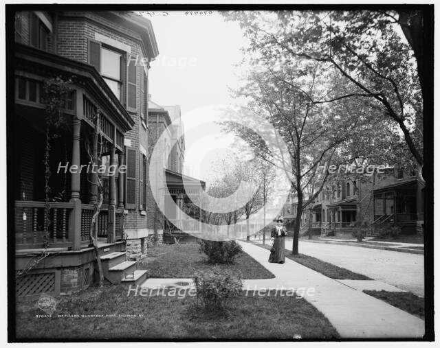 Officers' quarters, Fort Thomas, Ky., c1907. Creator: Unknown.