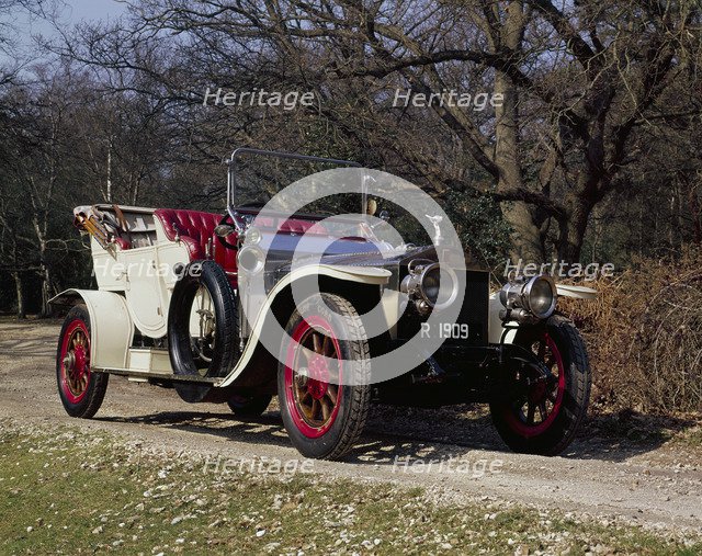 1909 Rolls-Royce Silver Ghost. Artist: Unknown