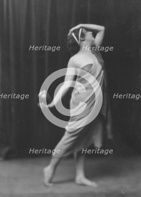 Gaderhoff, Lovena, Miss, 1916. Creator: Arnold Genthe.