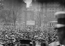 Crowd at Gaynor notification, 1913. Creator: Bain News Service.