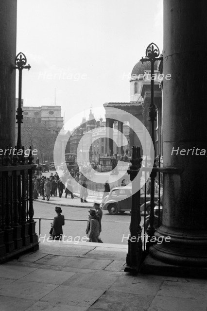Trafalgar Square, London, c1945-c1955. Artist: SW Rawlings