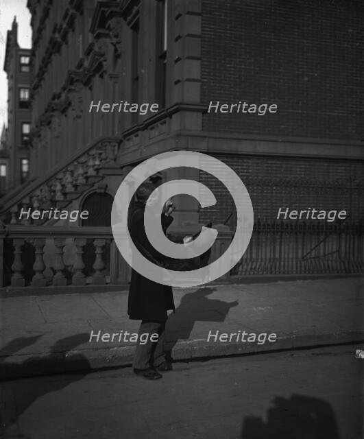 Little music in New York, A, between 1880 and 1905. Creator: Unknown.