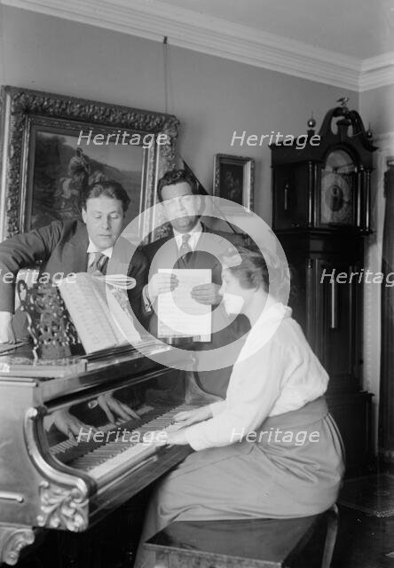 Carl Braun & wife, H. Weil, between c1915 and c1920. Creator: Bain News Service.