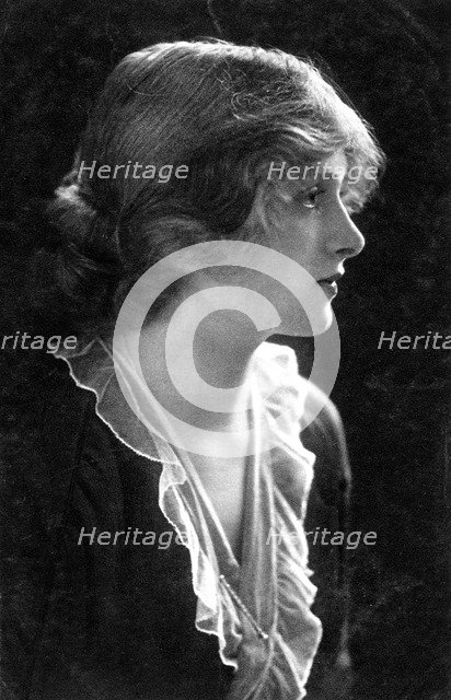 Gladys Cooper (1888-1971), English actress, 1900s.Artist: CW Faulkner & Co.